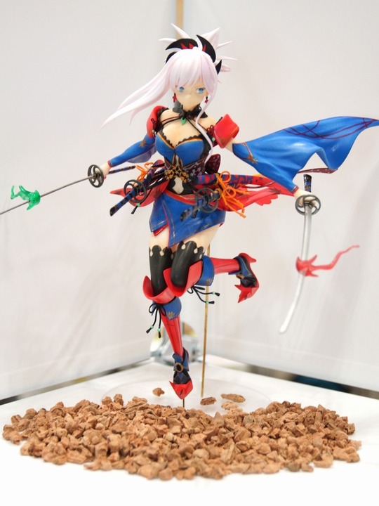 WF2017S_Mono;Polish01