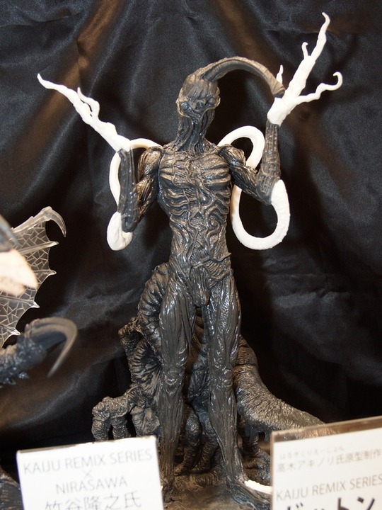 wf2016s_toku_ACRO01