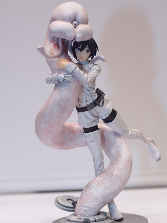 wf2015w_GIRL_PLASTIC GARDEN01