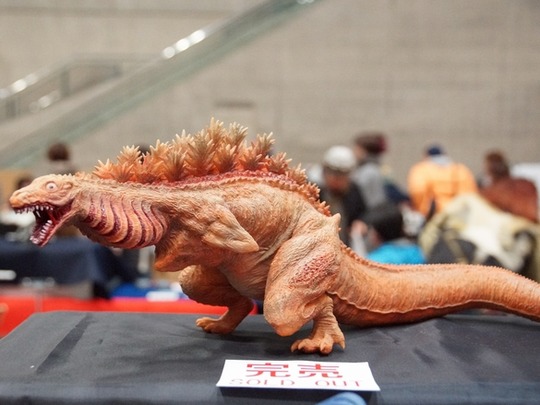 WF2018W_toku_デイジーモデル01