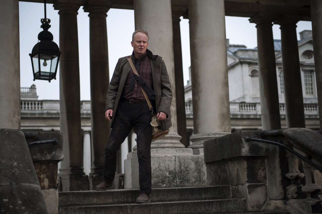 stellan_skarsg_rd_in_thor_dark_world_1_jay_maidment___2013_marvel.jpg Stellan skarsg rd in thor dark world 1 jay maidment 2013 marvel
