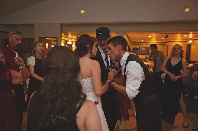 large#Do09_-PX4AAPSCg