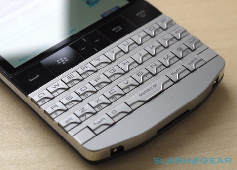 blackberry_porsche_design_p9981_review_sg_15-580x417