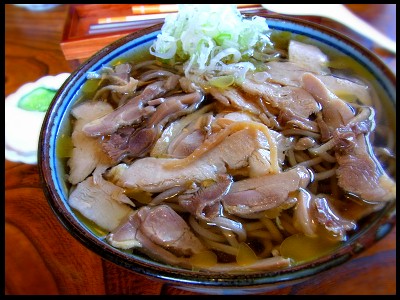 そば処 東亭 肉そば 冷 Mr ミキプルーン Blackセバ