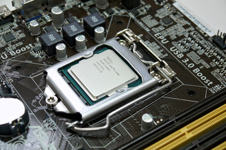 CPU