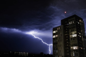 thunder-1645378_1280