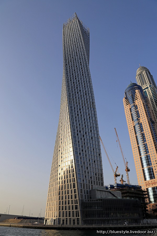 カヤンタワー(CAYAN TOWER)