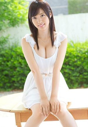 新人 プレステージ専属デビュー 藤井有彩