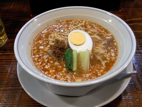 しま屋の担々麺