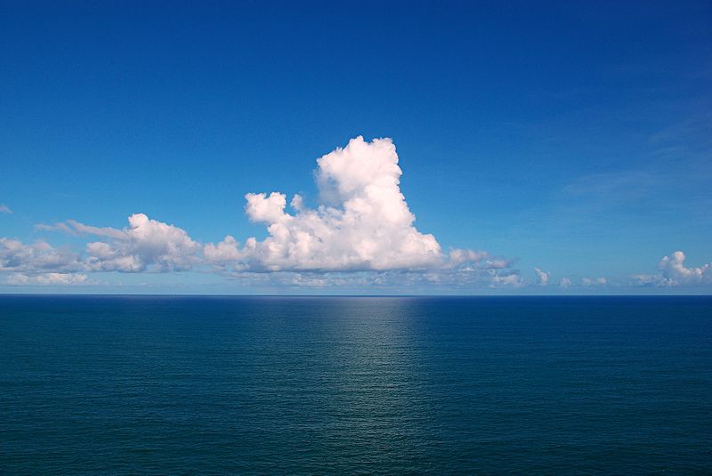 800px-Clouds_over_the_Atlantic_Ocean