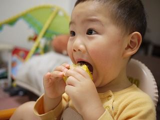 とうもろこし あーん