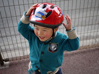 ヘルメットしてるの