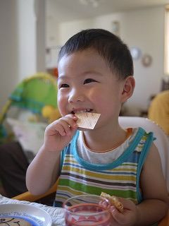 乾燥剤をぱくり