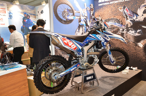 eb923599-s.jpg eb923599-s.jpg