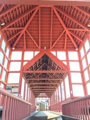 東橋内部