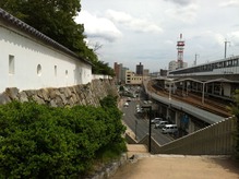 福山城入口から