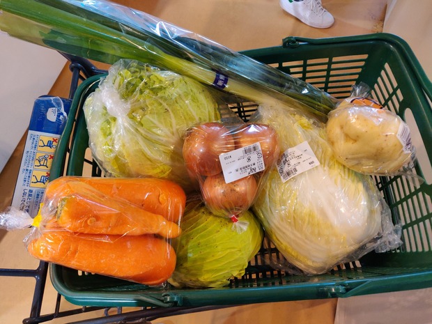 一人暮らしの奴、野菜ってどうやってとってる?