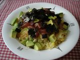アボカドまぐろのせチャーハン