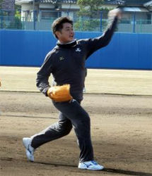工藤公康さん(53歳)小学生相手にカーブ・速球など計183球投げ込む