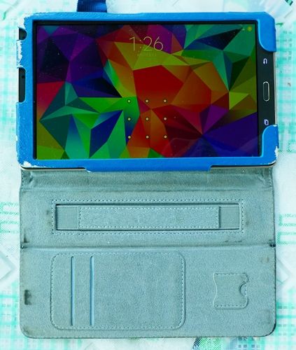 tablet-loby1