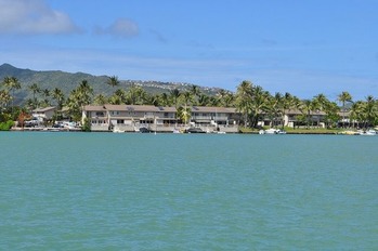 201105161