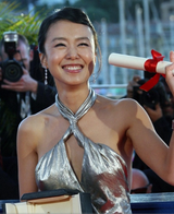 チョン・ドヨン
