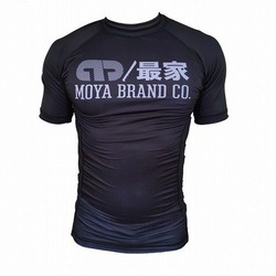 BLACK_SHORT_SLEEVE_SCUDERIA_RASHGUARD2_1