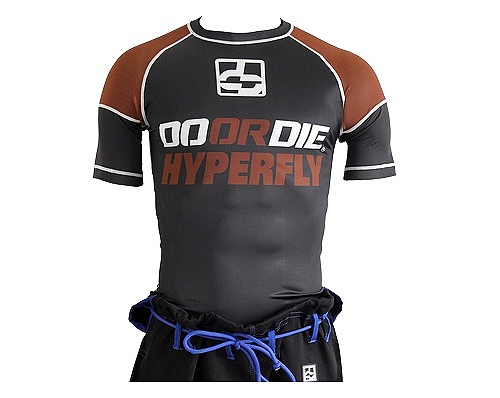 0004_BROWN-RASHGUARD-FRONT1