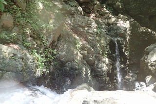 s-P8020096F4_10m滝・左岸の巻き