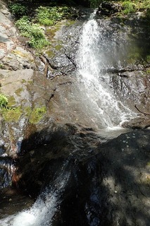 P7166467_10m滝左から-s