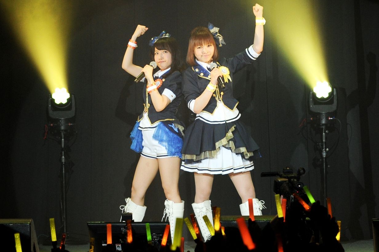 業界ウォッチ 【画像】種田梨沙と上田麗奈の超ミニスカ太もも2ショット コメント