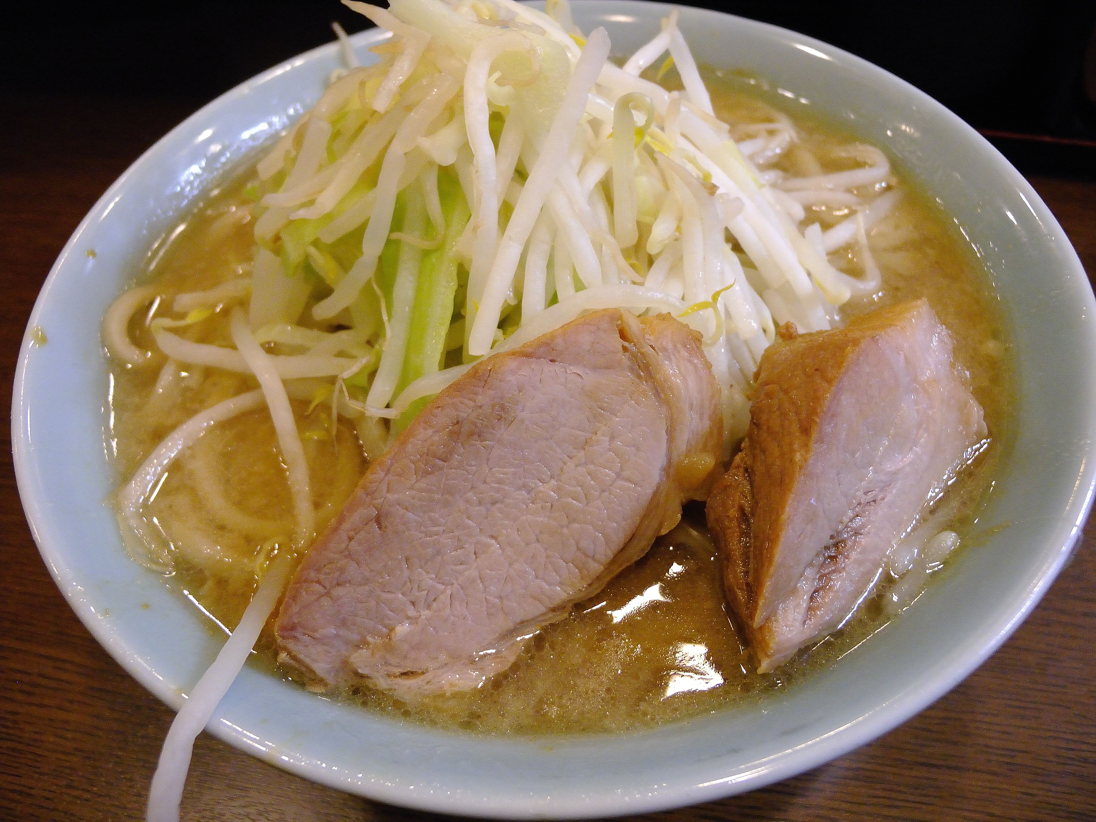 ラーメン二郎池袋東口店>