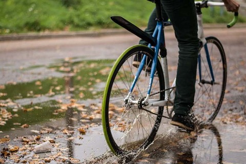 カッパ？ MTB海苔雨の日どうしてる？ フェンダｰ？