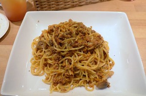 ミートソースパスタ 撮影誠さん