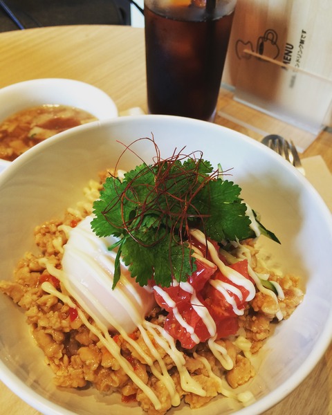 150928アジアン風鶏そぼろ丼