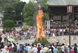 成田山 火渡り