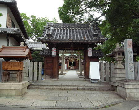 布忍神社・参道