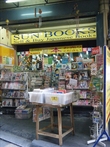 プロンポン駅周辺の中古本屋さん001