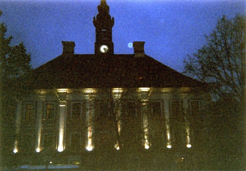 img881