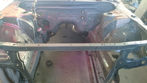 ｽﾃｰｼﾞｱ　ｴﾝｼﾞﾝﾙｰﾑ塗装.ｴﾝｼﾞﾝ修理取替