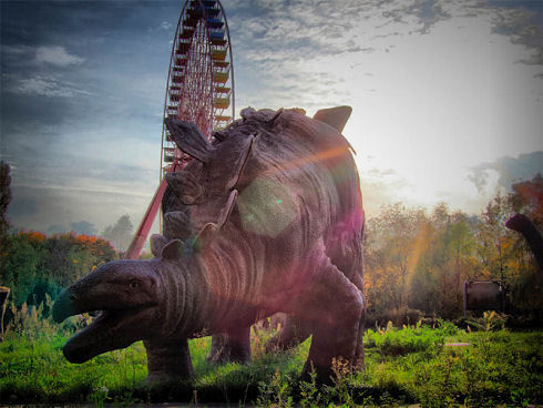 Surreal Abandoned Amusement Park in Berlin 11