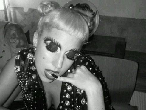 photos_from_lady_gagas_twitter_02