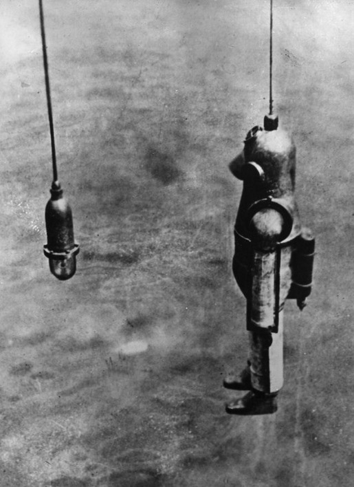 History of Diving Suits 16