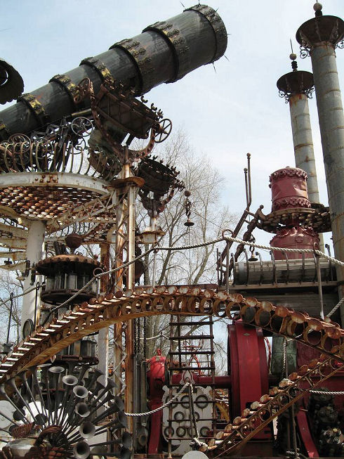 forevertron dr evermor wisconsin 09