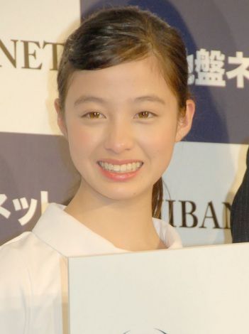 001-橋本環奈-RevfromDVL-07