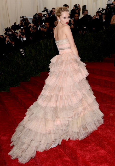Suki Waterhouse