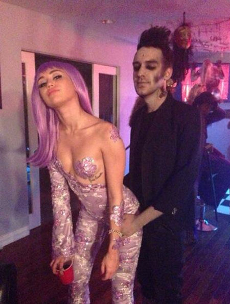 miley20131031_01