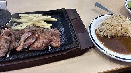 ステーキガストの熟成カットステーキ