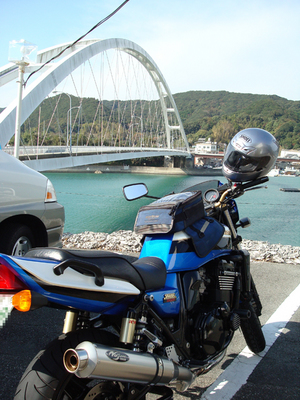 ZRX1200 白い橋にて