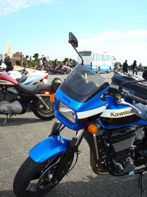 ZRX1200 パールロード展望台にて